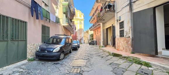 2-salle Appartement à Marano di Napoli, Italy No. 62025 4