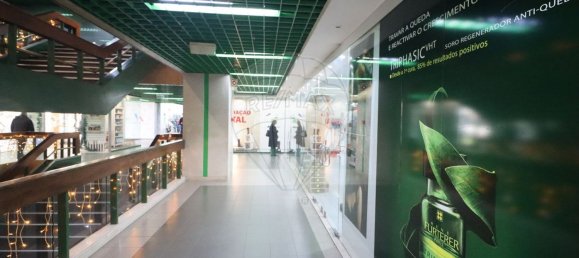 Gewerbliche Immobilie in Felgueiras, Portugal 46m², Nr. 57113 3