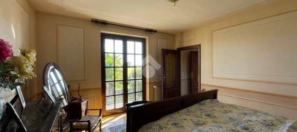 3 Schlafzimmer Villa in Oleggio, Italy, Nr. 345587 18