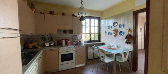 3 Schlafzimmer Villa in Oleggio, Italy, Nr. 345587 35