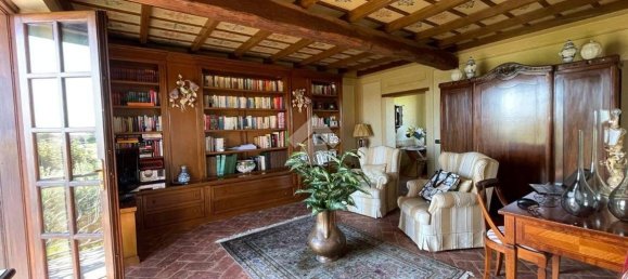 3 Schlafzimmer Villa in Oleggio, Italy, Nr. 345587 14