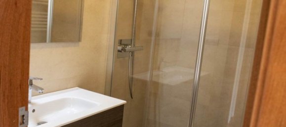 4 Schlafzimmer Haus in Santander, Spain, Nr. 190036 4