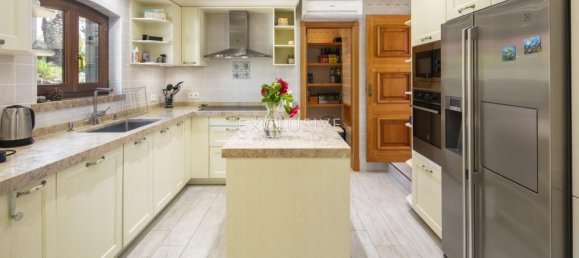 4 bedrooms Villa in Lagos, Portugal No. 7684 12