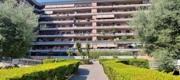 2 rooms Apartment in Fiumicino, Italy No. 3524 2