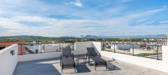 Villa de 3 dormitorios en Benijófar, Spain No. 6601 25