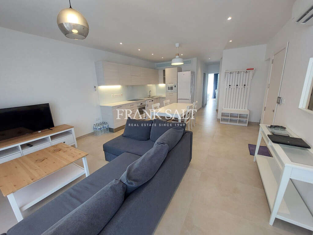 Apartamento de 2 dormitorios en Swieqi, Malta No. 7184