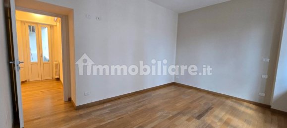 3 bedrooms Apartment in Asti, Italy No. 270119 3