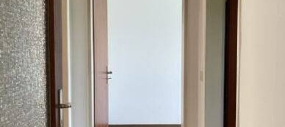 Бунгало с 4 комнатами в Рейн-Зиг, Германия № 197021 8