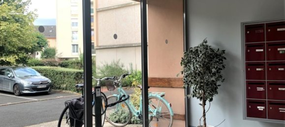 2 bedrooms Apartment in Orleans, France No. 89716 11