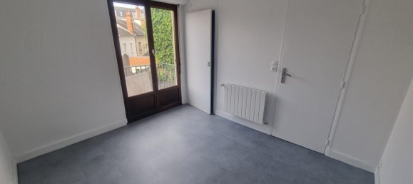 2 bedrooms Apartment in Orleans, France No. 89716 5
