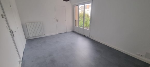 2 bedrooms Apartment in Orleans, France No. 89716 3