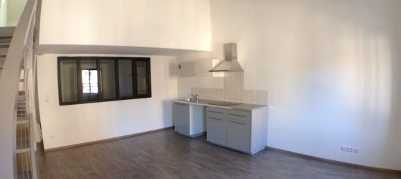 Дуплекс с 2 спальнями в Ажен, Франция № 319811 2