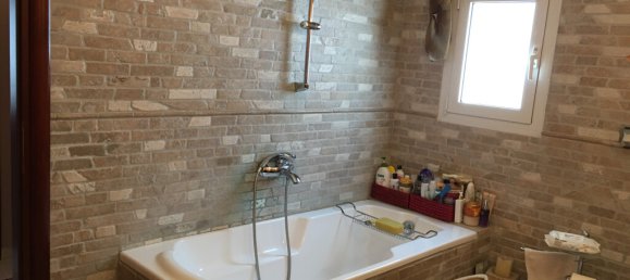 4 bedrooms Villa in Thessaloniki, Greece No. 4334 10