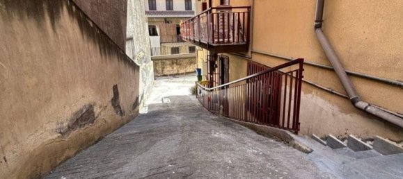 4-Zimmer Wohnung in Paternò, Italy, Nr. 259701 9