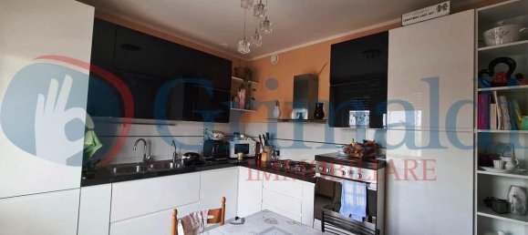 3-Zimmer Wohnung in Perugia, Italy, Nr. 15520 10