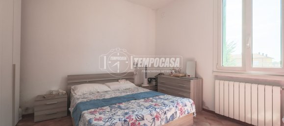 2 rooms Apartment in Ravenna, Italy No. 298120 2