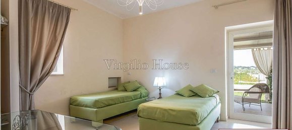 5 rooms House in Ceglie Messapica, Italy No. 64498 13