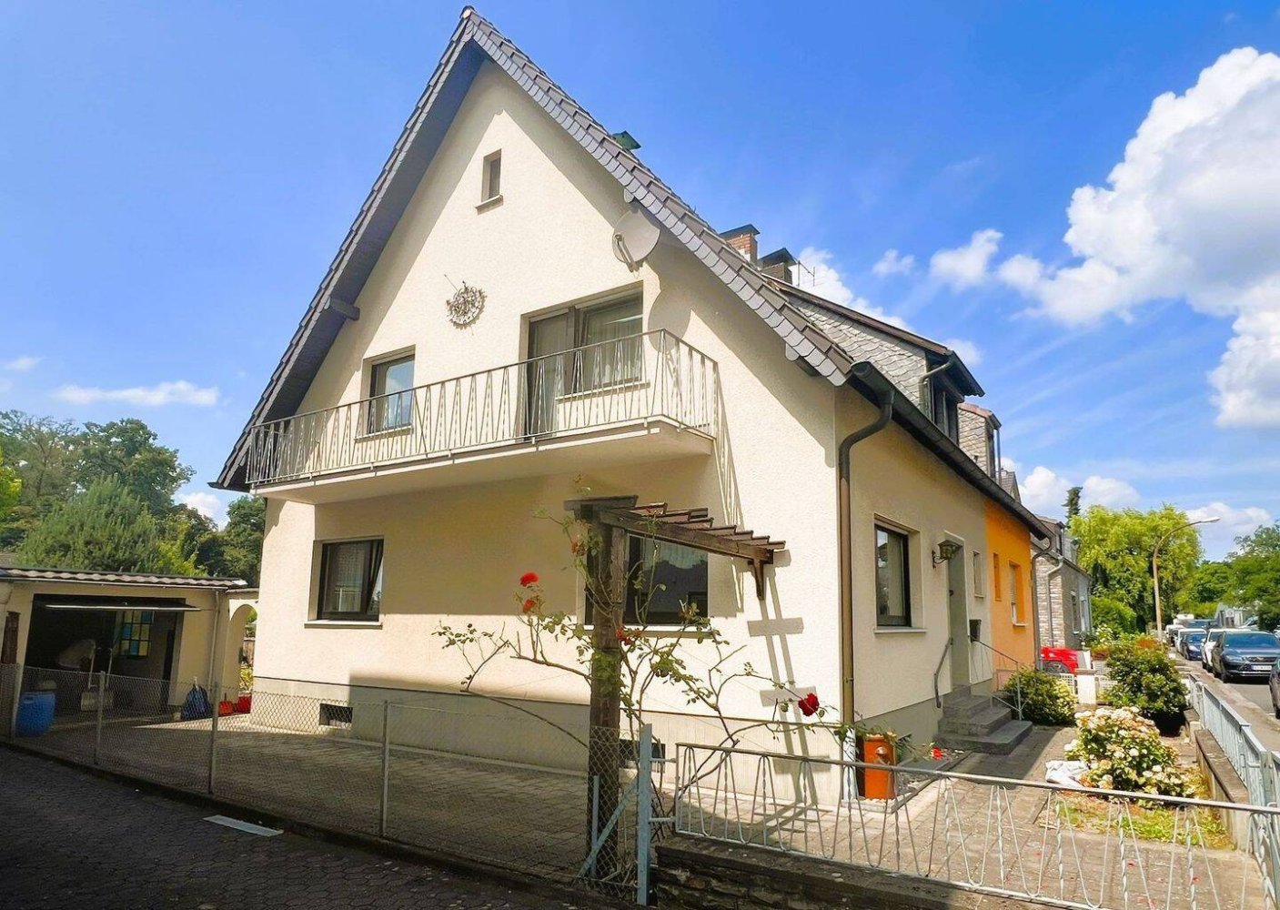 Casa de 6 habitaciónes en Cologne, Germany No. 262945