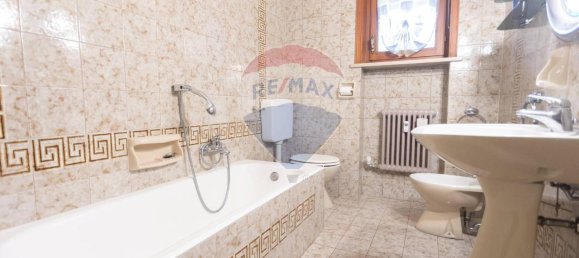 3 rooms Apartment in Salsomaggiore Terme, Italy No. 11643 10