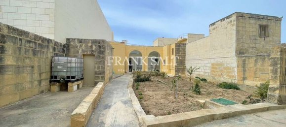 2 bedrooms House in Kercem, Malta No. 6032 12