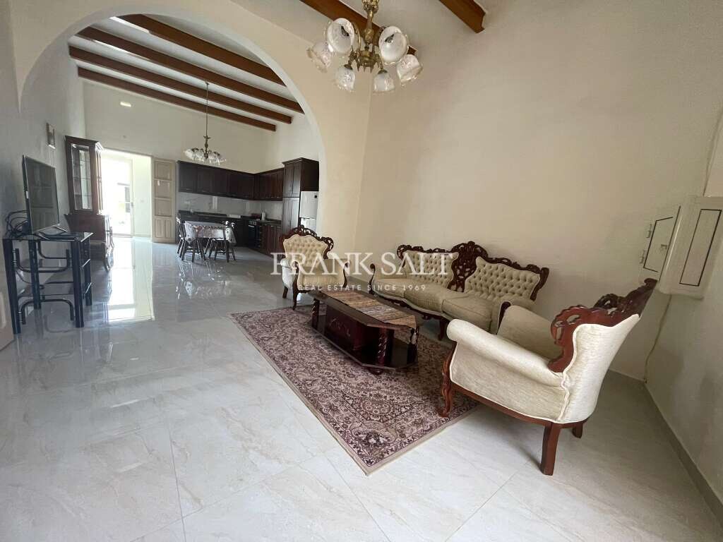 2 bedrooms House in Kercem, Malta No. 6032