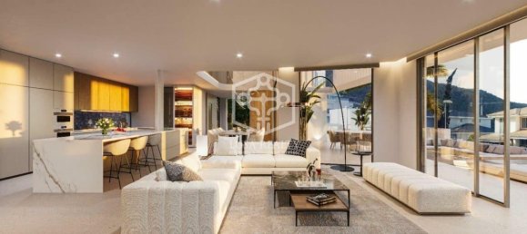 4 bedrooms Villa in Adeje, Spain No. 11389 3