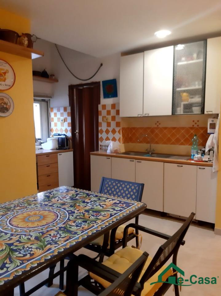 Apartamento de 4 divisões em Villafranca Tirrena, Italy N.º 102188