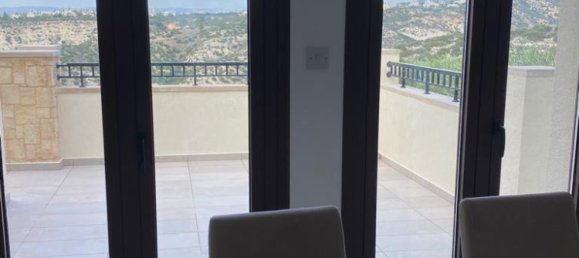 3 bedrooms House in Paphos, Cyprus No. 9664 8