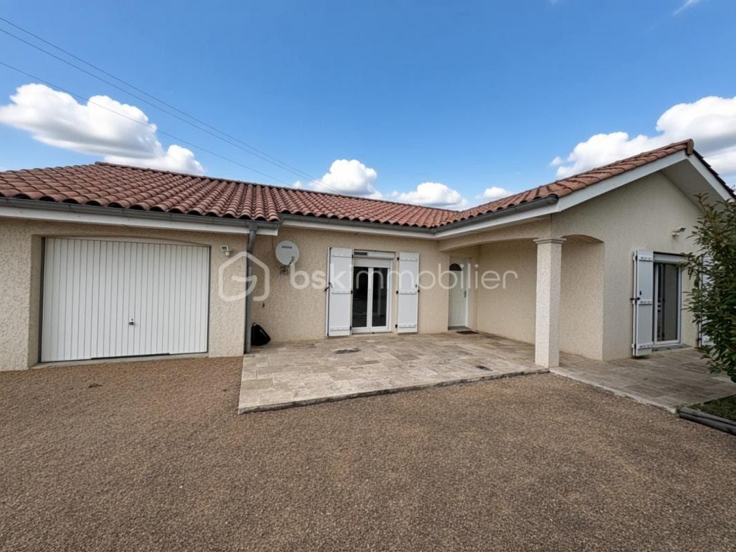 3 bedrooms Villa in Moissieu-sur-Dolon, France No. 302299
