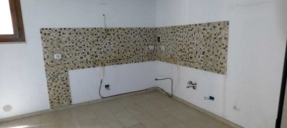 7 rooms Apartment in Arezzo, Italy No. 45275 8