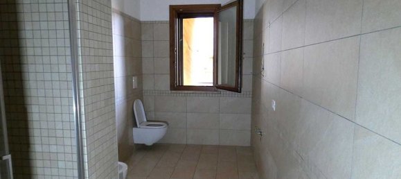 7 rooms Apartment in Arezzo, Italy No. 45275 12