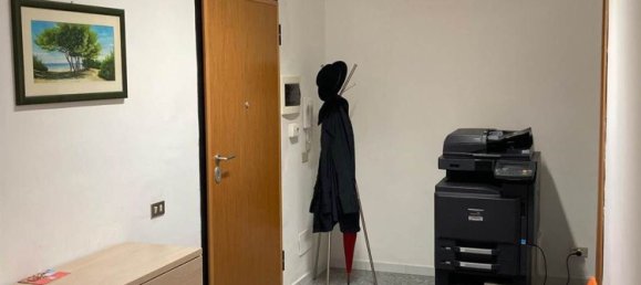  مكتب في Bari, Italy 49متر مربع رقم 110600 2