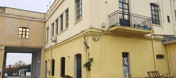  مكتب في Bari, Italy 49متر مربع رقم 110600 7