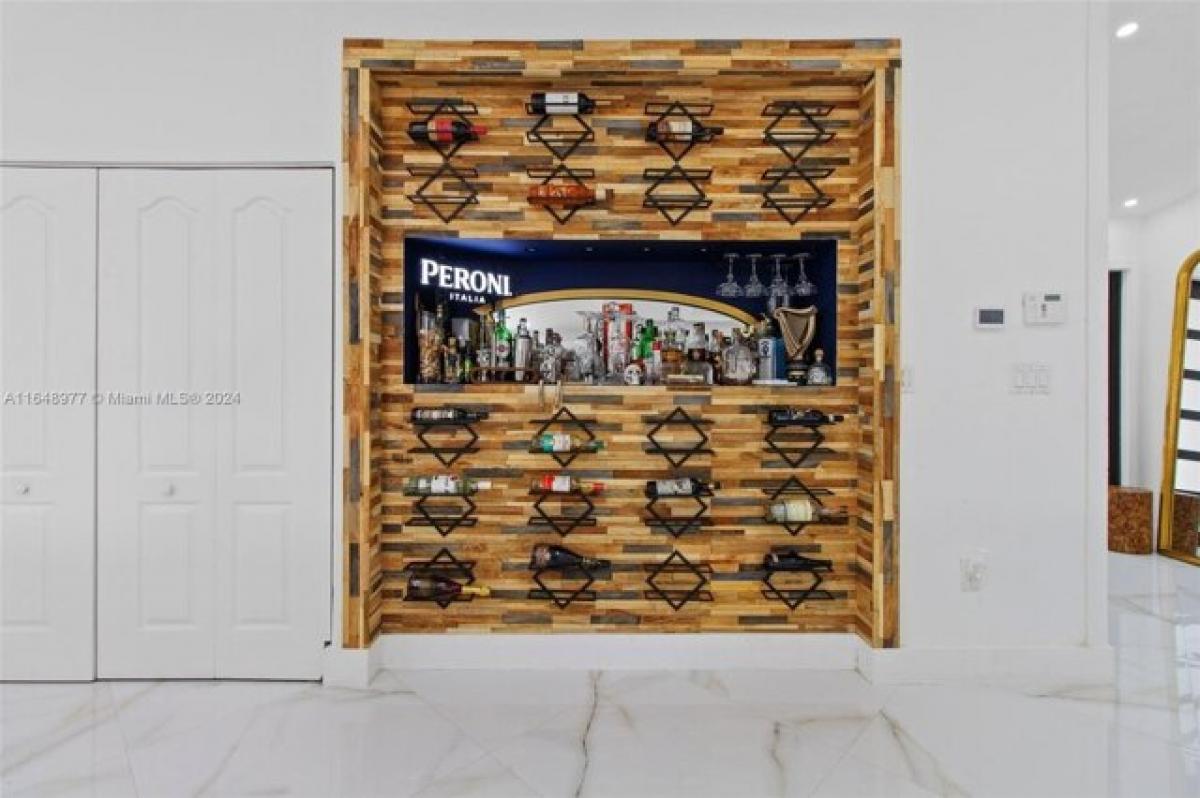 3 Schlafzimmer Haus in Miami, USA, Nr. 248548