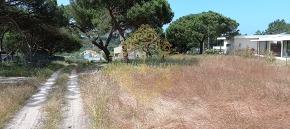  Land in Sesimbra, Portugal No. 143340 3