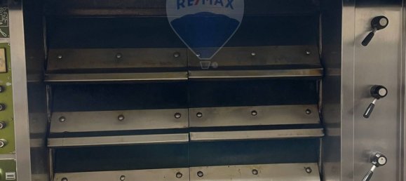 4 rooms Commercial property in Carate Brianza, Italy No. 52597 3