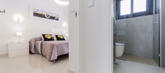 4 bedrooms Villa in Bellavista, San Miguel de Salinas, Spain No. 15470 4