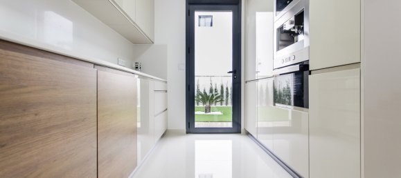 4 bedrooms Villa in Bellavista, San Miguel de Salinas, Spain No. 15470 12