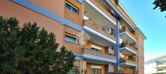3-salle Appartement à Marino, Italy No. 320854 27