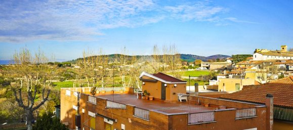 3-salle Appartement à Marino, Italy No. 320854 21