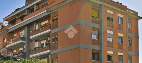 3-salle Appartement à Marino, Italy No. 320854 3