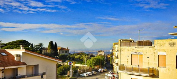 3-salle Appartement à Marino, Italy No. 320854 20