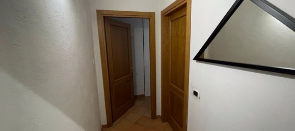 7 rooms Apartment in Siena, Italy No. 117279 32