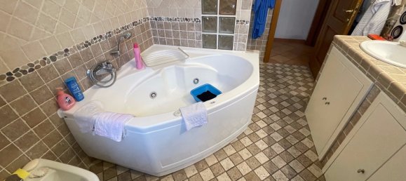 7 rooms Apartment in Siena, Italy No. 117279 9