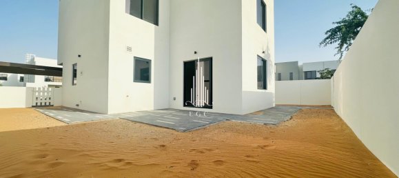 4 bedrooms Villa in Yas Island, UAE No. 24895 22