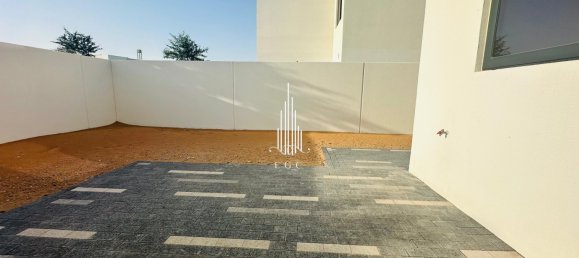 4 bedrooms Villa in Yas Island, UAE No. 24895 21