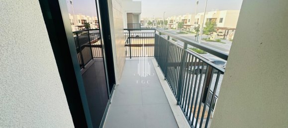 4 bedrooms Villa in Yas Island, UAE No. 24895 2