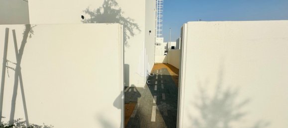 4 bedrooms Villa in Yas Island, UAE No. 24895 20