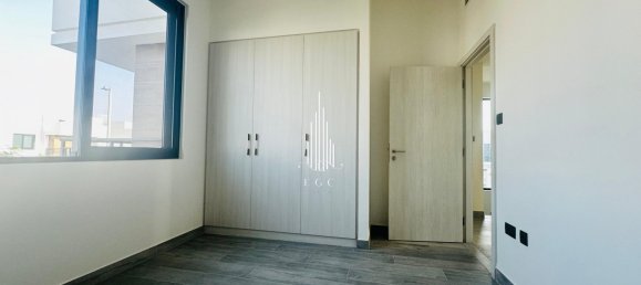 4 bedrooms Villa in Yas Island, UAE No. 24895 12