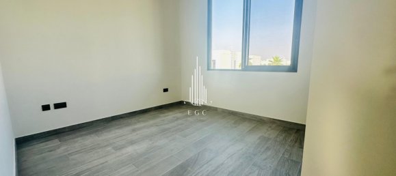 4 bedrooms Villa in Yas Island, UAE No. 24895 11